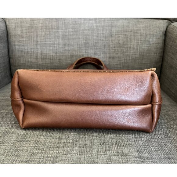 Portland Leather mini crossbody in SOLIEL  - Picture 4 of 7